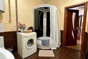 Квартира 2-ком на просп.Соборном 212 (бульвар Шевченко). Апартаменты 4-местный на проспекте Соборный 212 13