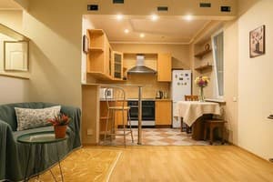 2-ком. на ул.Независимой Украины 63а 7