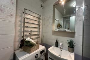 Квартира 2-ком. ул. Дивногорская 13 (возле ресторана Вилла Олива). Люкс трехместный  12