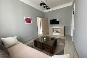 2-комнатная квартира, ул. Фанатская 3