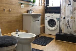 2-комнатная квартира, ул. Фанатская 6