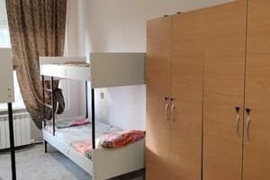 Хостел Cosmos. Место в мужском 4-местном номере  4