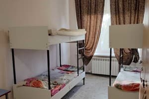 Хостел Cosmos. Место в мужском 4-местном номере  2