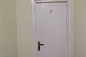 Хостел Cosmos. Место в общем 6-местном номере  2