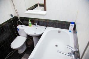на вул.Сталеварів 7 10