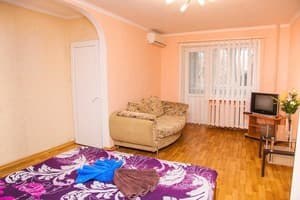 Квартира ул. Независимой Украины 63. Апартаменты трехместный  4