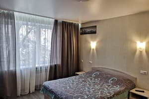 Квартира возле театра, ул. Почтовая 55. Люкс двухместный  2